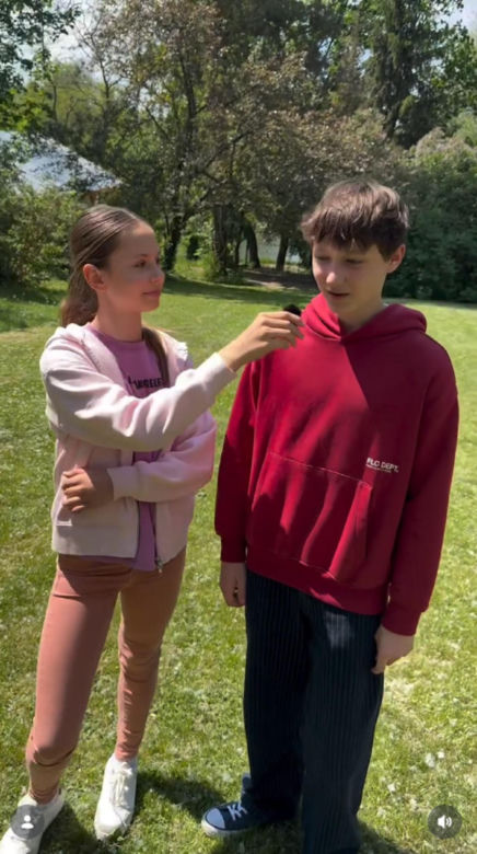 M jak miłość nowy sezon na planie. Franek (Jarosław Śmigielski), Hania (Wiktoria Basik)