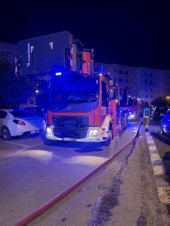 Tragiczny pożar w Turku. W płomieniach zginęła kobieta [ZDJĘCIA]