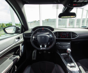 Skoda Octavia RS Challenge vs Peugeot 308 GTi