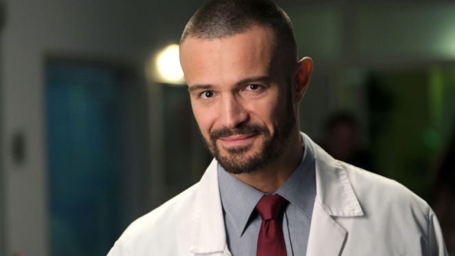 M jak miłość, odcinek 1919. Aleksander Sowiński (Mikołaj Krawczyk)