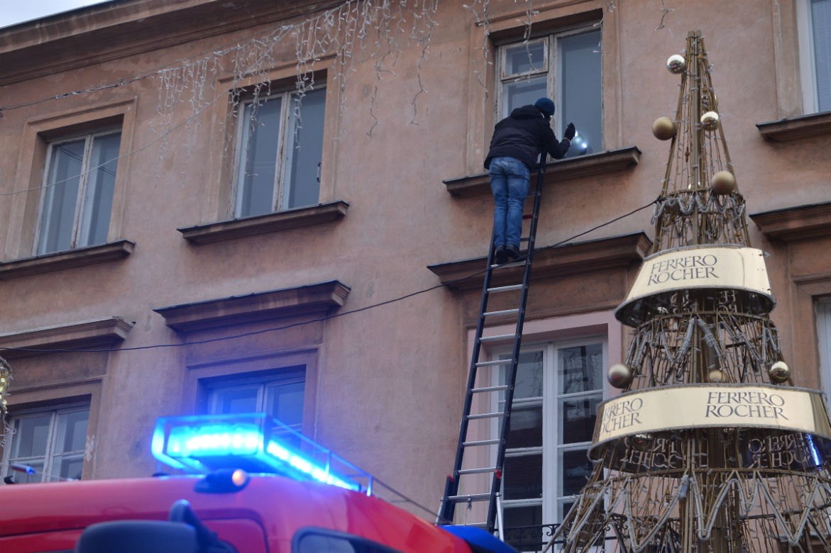 Tajemnicza akcja służb na Nowym Świecie