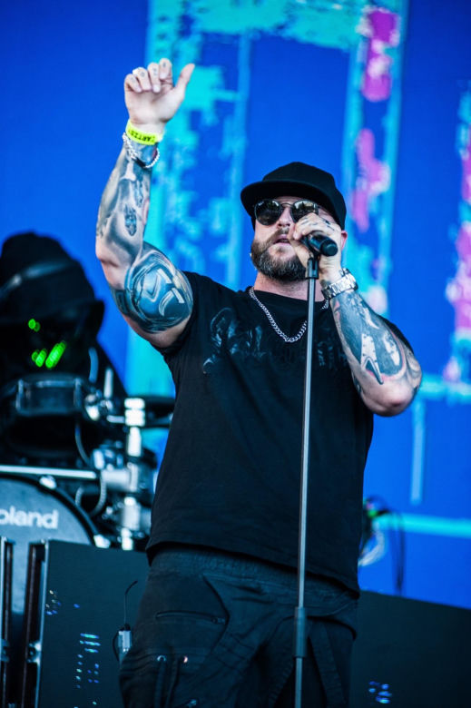 Summer Punch Festival 2026, dzień drugi: od punkowej furii po hymny łączące pokolenia {RELACJA + GALERIA]
