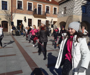 Taniec przeciw przemocy w Tarnowie