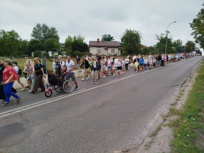 Siedleccy pielgrzymi są już w drodze na Jasną Górę. 46. pielgrzymka piesza z Siedlec do Częstochowy wyruszyła 2 sierpnia