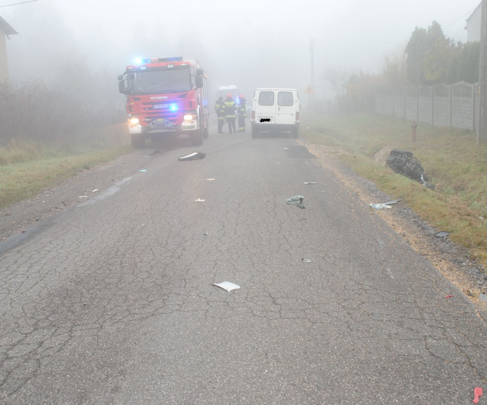 Nie żyje 11-letni chłopiec. Wjechał motorowerem pod auto