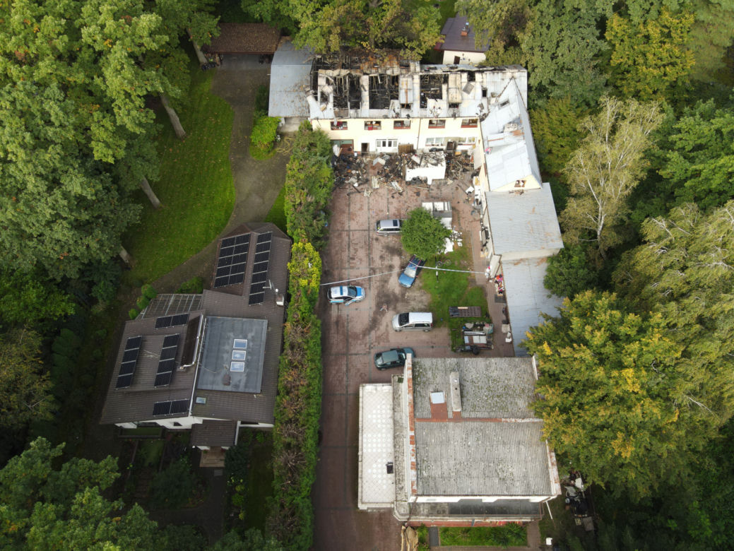 Spłoną hostel w Piasecznie. Strażacy znaleźli zwęglone ciało