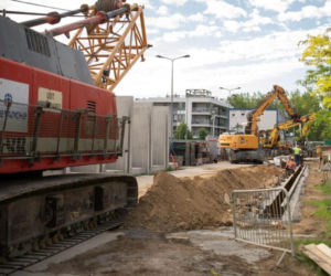 Roboty przy rozbudowie układu torowego stacji metra Kabaty