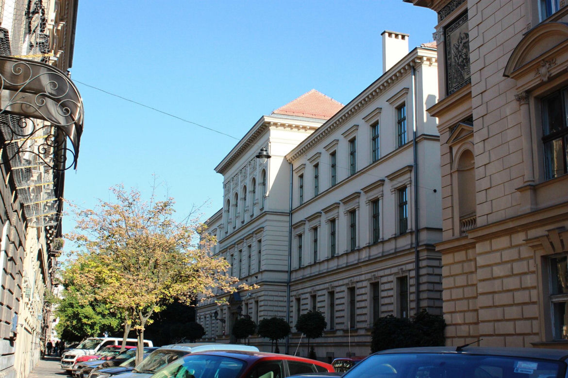 Liceum z Krakowa najlepsze w Polsce w najnowszym rankingu. Ukończyli je Adam Nawałka i Robert Makłowicz 