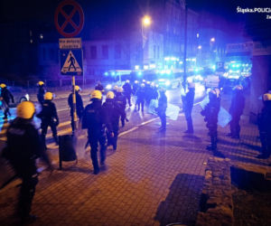 Policyjne interwencje podczas meczu Górnik Zabrze - Legia Warszawa