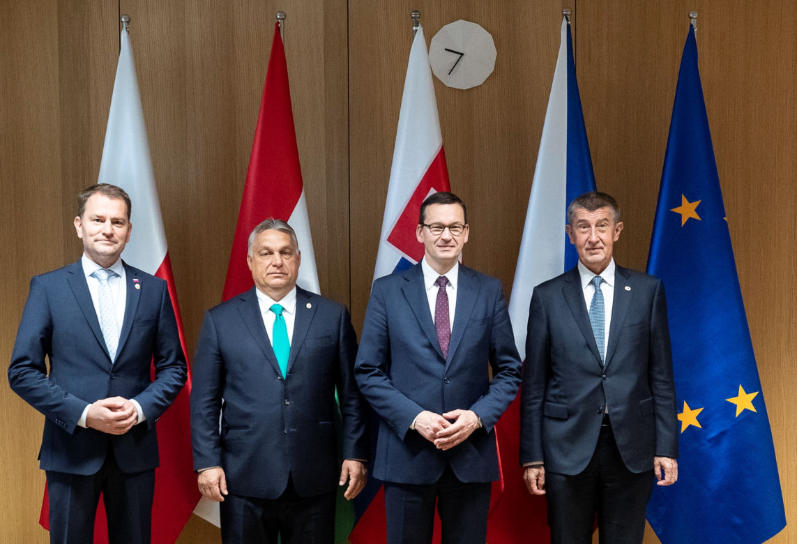 Przywiózł z Unii 700 milardów!