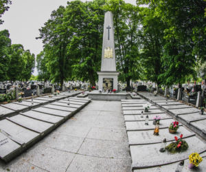 Ostrów. Panteon w miejsce kwatery. Miasto rusza z remontem grobów powstańców