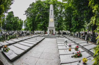 Ostrów. Panteon w miejsce kwatery. Miasto rusza z remontem grobów powstańców