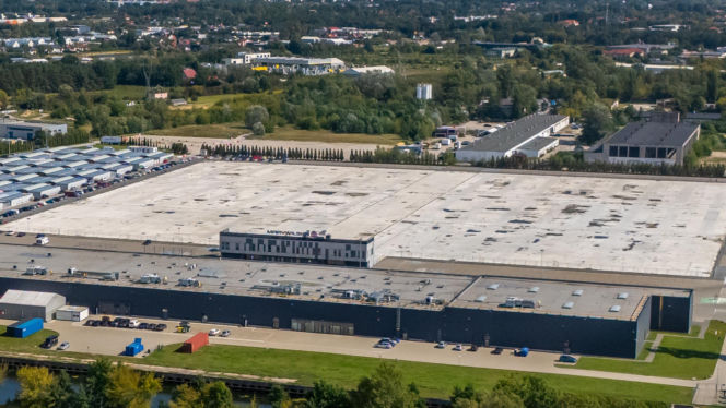 Plac po spalonym centrum handlowym Marywilska 44 w Warszawie