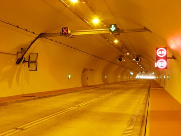 Tunel drogowy w Lalikach