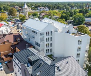 Dom Uniwersalny w Otwocku od MFR-MGR Architekci