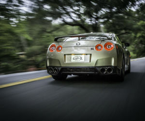 Nissan GT-R 45th Anniversary Gold Edition