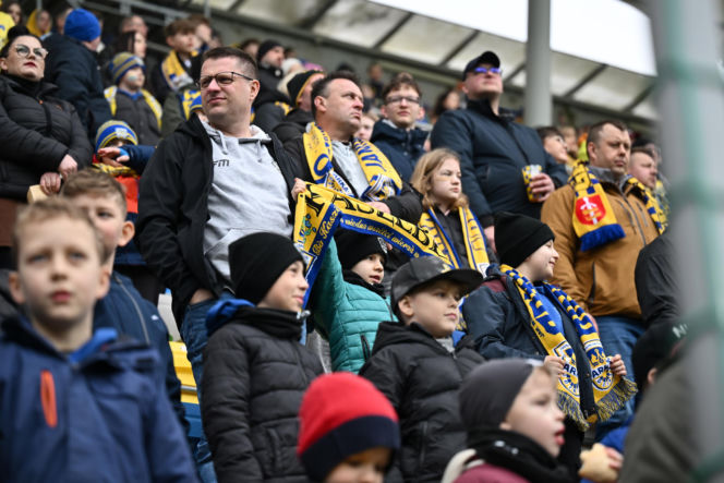 Arka Gdynia - Widzew Łódź: Zdjęcia kibiców i zawodników z meczu 25. kolejki PKO BP Ekstraklasy