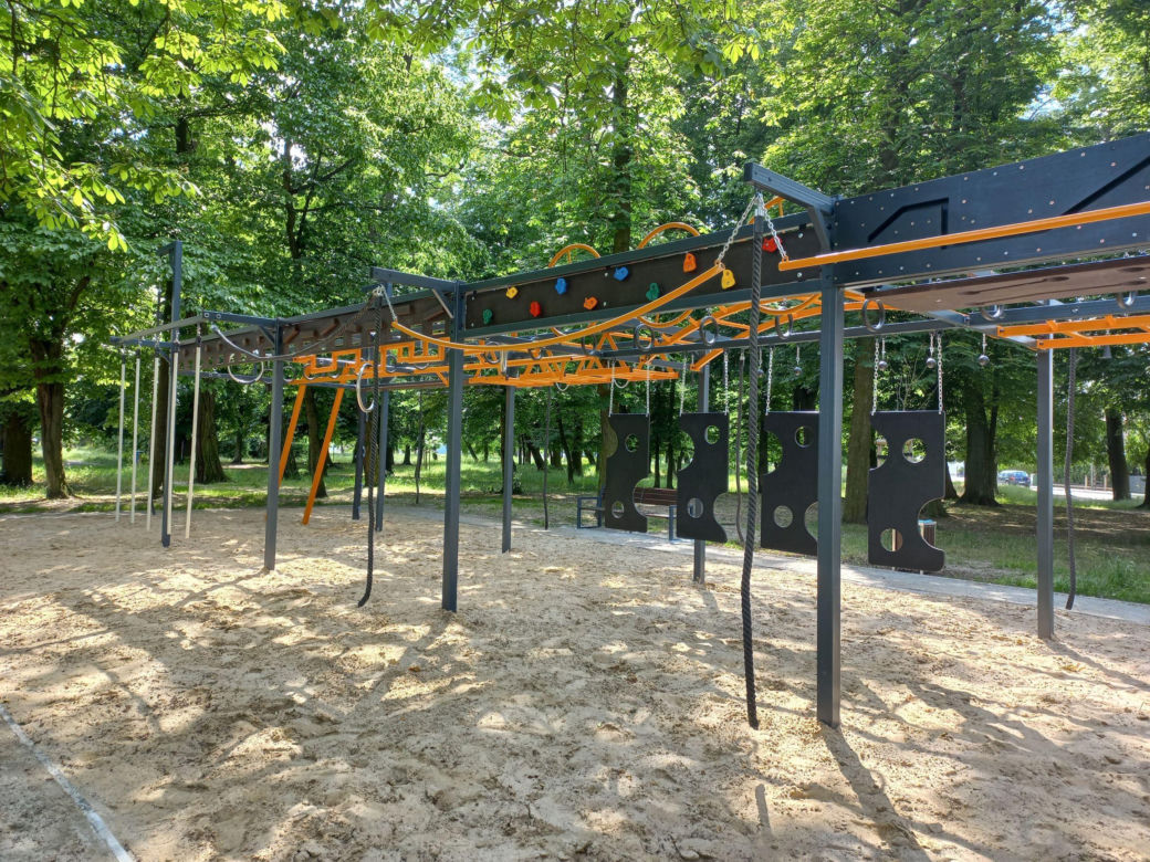 Ninja Park w Lesznie gotowy. To ekstremalny tor przeszkód