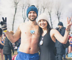 XIV Kąpiel dla odważnych. Morsy wykąpały się na Plaży Miejskiej w Ełku