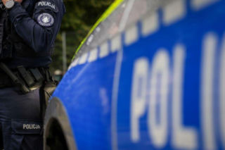 17-latek z Kuźni Raciborskiej aresztowany. 7 zarzutów za groźby i narkotyki