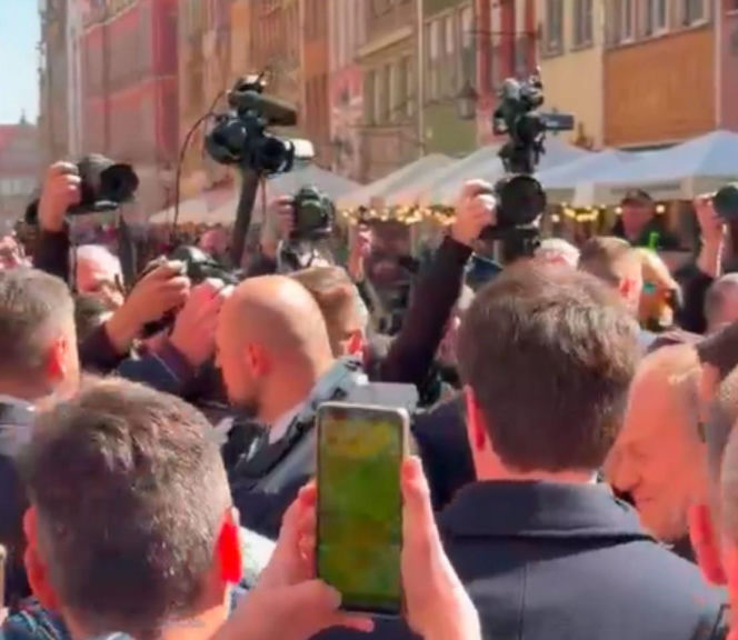 Emmanuel Macron już w Gdańsku i wzbudza ogromne zainteresowanie!