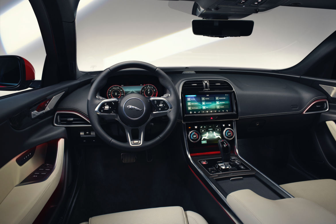 Jaguar XE po liftingu (20MY)