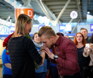 Oświadczyny na Lotnisku Chopina