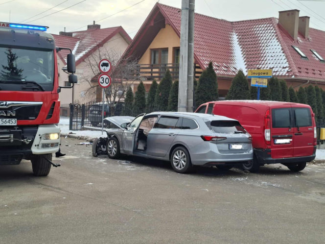 Wypadek u zbiegu ulic Miodowej i Smugowej