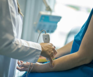 Gdzie najłatwiej zarazić się koronawirusem? 10 miejsc, w których musisz szczególnie uważać!