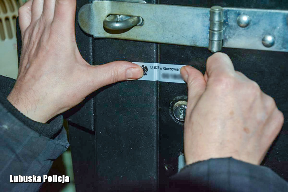 Lubuskie: NIELEGALNE automaty do gry. Zlikwidowali dwa „KASYNA” [ZDJĘCIA]