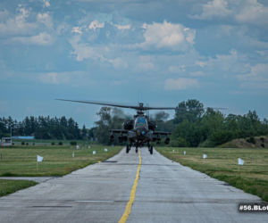 Era Apache w Polsce nabiera tempa. Pierwszy lot szkoleniowy z polskim instruktorem