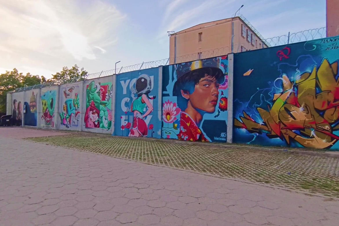 Street-art na murach aresztu