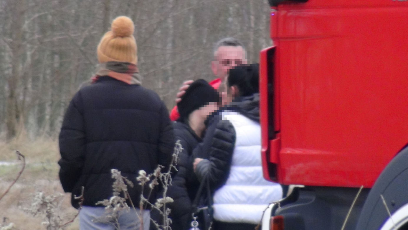 Tragedia pod Wołominem. Wypadła z drogi, rozbiła się na drzewie. 19-latka nie żyje