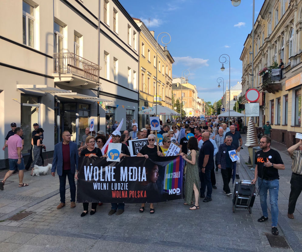 Demonstracja w obronie wolnych mediów także w Kielcach