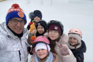 Lodowisko w Centrum Rekreacyjno-Sportowym Ukiel