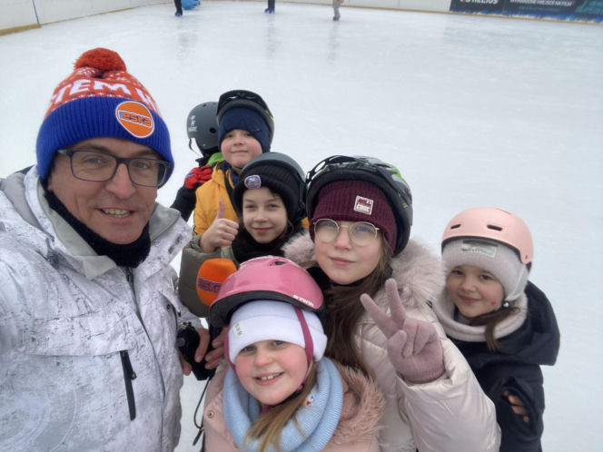 Lodowisko w Centrum Rekreacyjno-Sportowym Ukiel