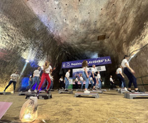 Trening fitness na stepie 600 metrów pod ziemią. Poznanianki zawalczyły o rekord Guinnessa