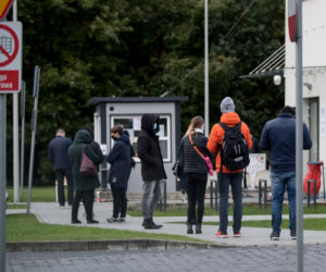 Ogromne kolejki do testów na koronawirusa w Krakowie