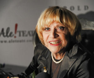 KRYSTYNA SIENKIEWICZ