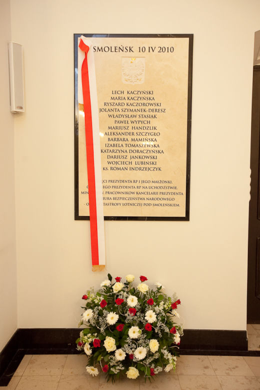 Tablica w kaplicy Pałacu Prezydenckiego  