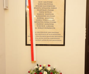 Tablica w kaplicy Pałacu Prezydenckiego  
