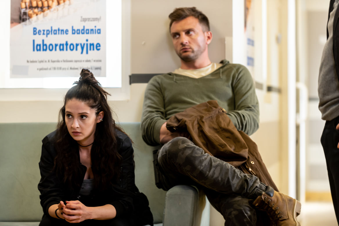Komisarz Mama odc. 2. Roma Mazur (Anna Matysiak), Jan Rybczyński (Arkadiusz Smoleński)