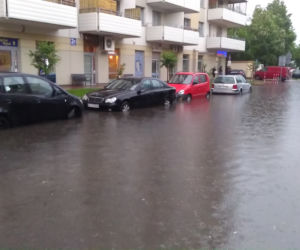 Powódź na ul. Zachodniej 15. Mieszkaniec: Ręce opadają