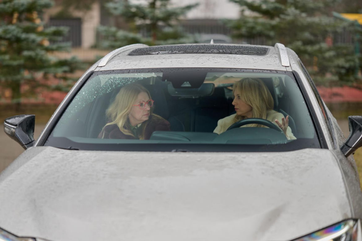 Na Wspólnej, odc 4031. Monika (Sylwia Gliwa), Renata (Marta Jankowska)