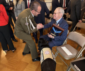 Wręczenie Krzyża Wielkiego Orderu Zasługi RP rodzicom Michaela Ollisa w Waszyngtonie, DC