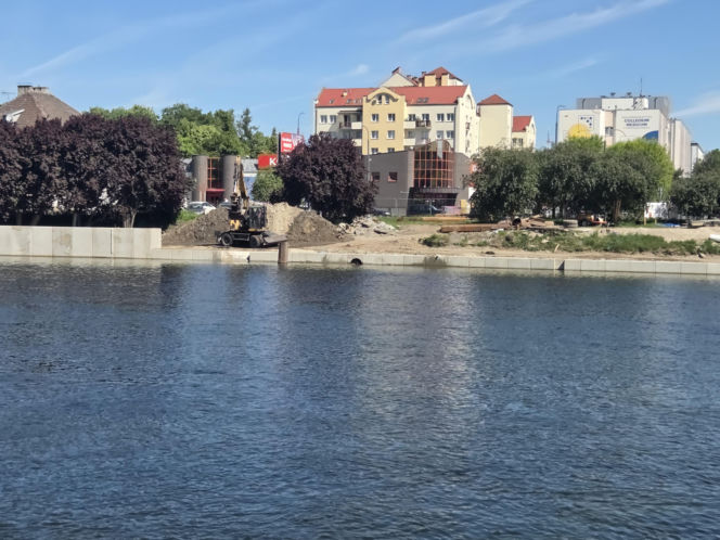 Rewitalizacja bulwarów nad Brdą. Umocnione nabrzeże i nowe ścieżki!