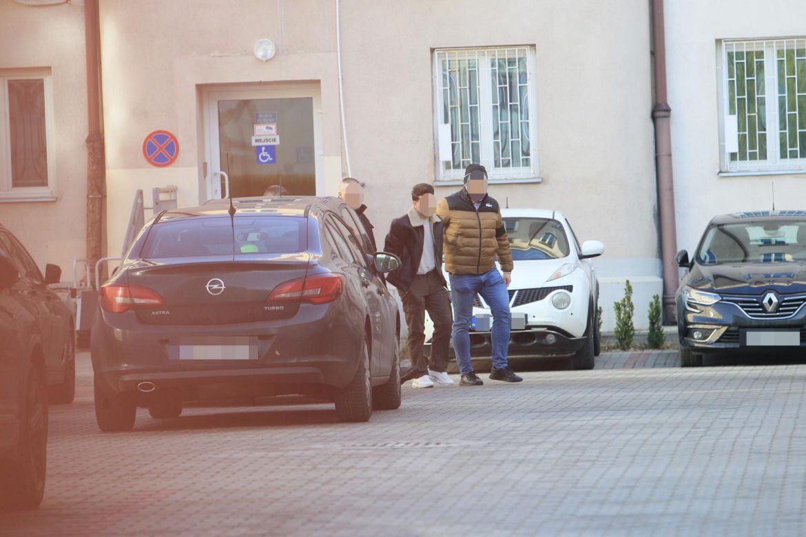 Przesłuchanie policjanta, który zastrzelił sierż. szt. Biernackiego. Prokuratura o przekroczeniu uprawnień