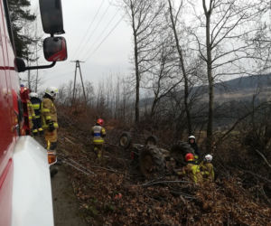 TRAGEDIA pod Limanową. Nie żyje mężczyzna przygnieciony przez ciągnik 