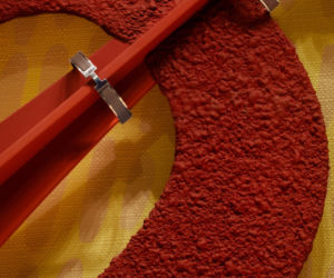 Witryna Hermes -projekt -  studio Ludism – inicjatywę powołaną do życia przez pracownię Noke Architects oraz artystkę Olę Niepsuj.
