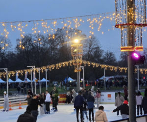 Lodowisko Ice-Park Kraków w Parku Jordana